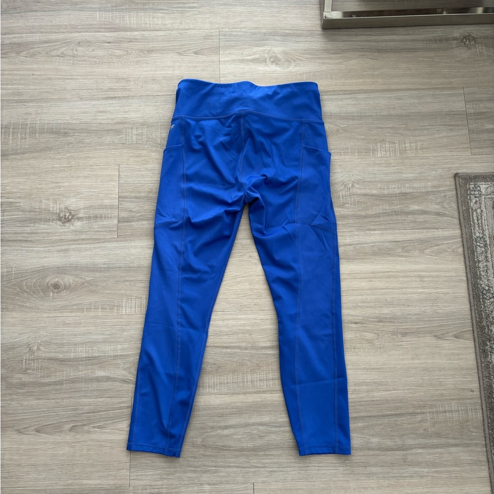 UltraCool Fabletics legging - Picture 2 of 3